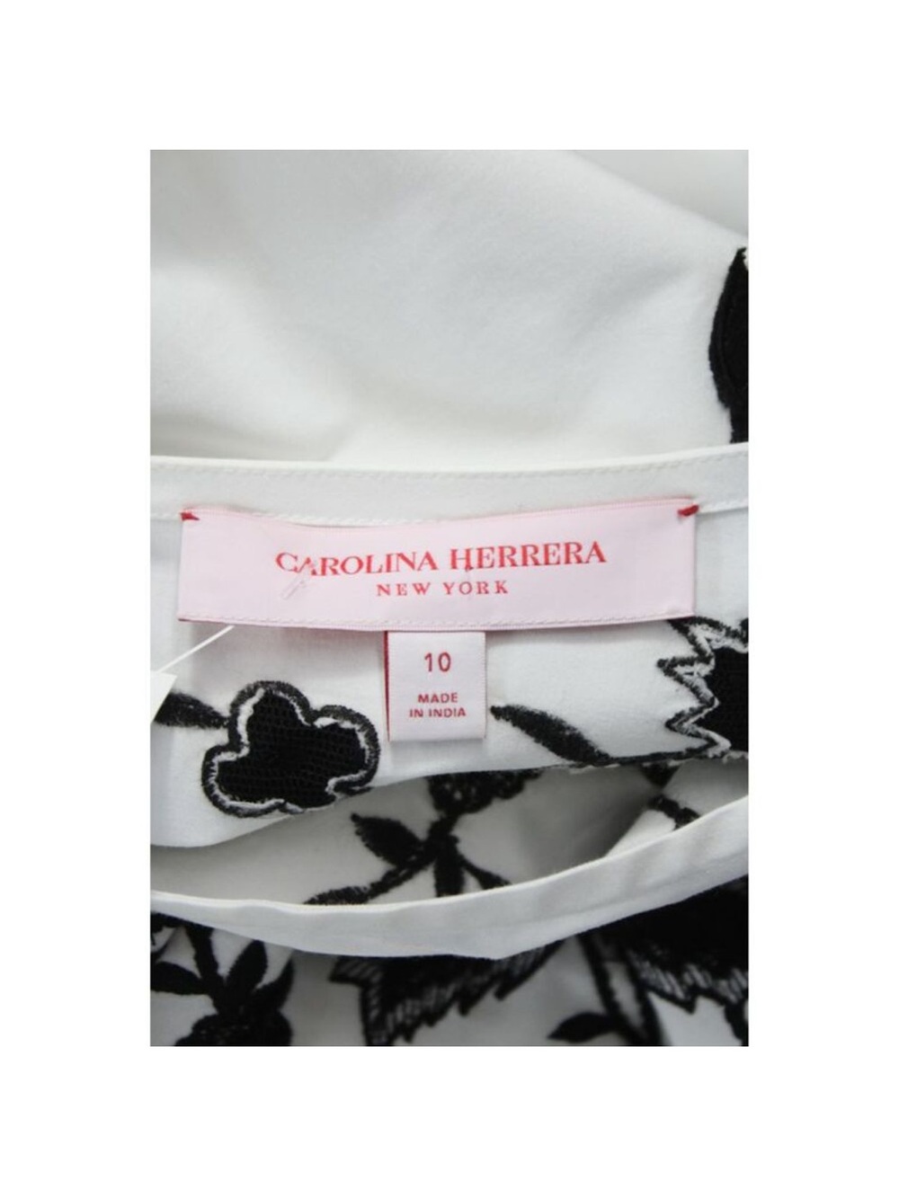 Carolina Herrera 3-D embroidered White Black Floral Cotton Puff Sleeve Top 10 - Picture 3 of 6